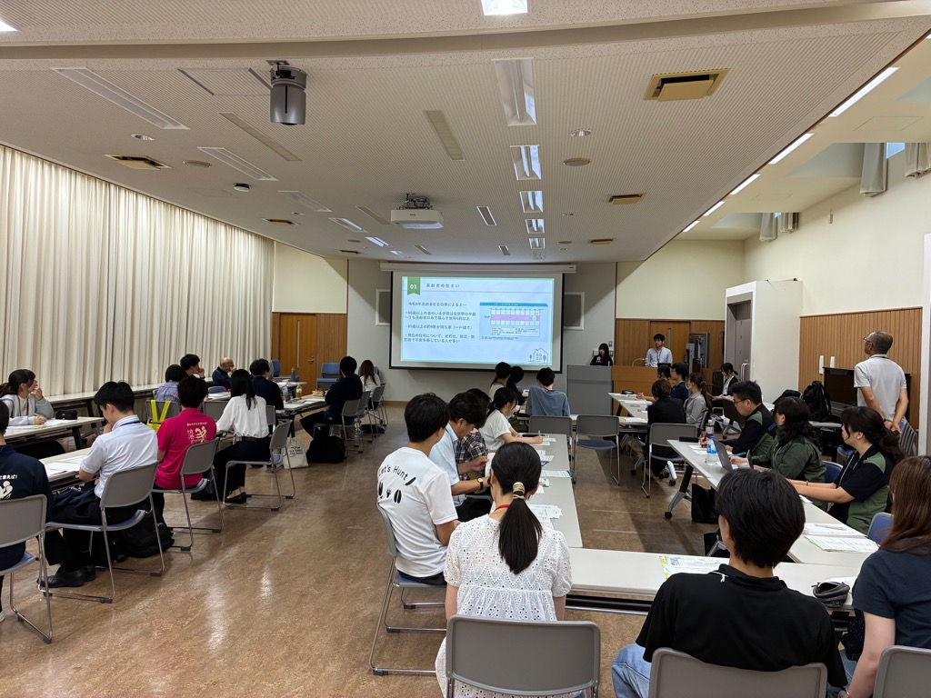 学生による発表